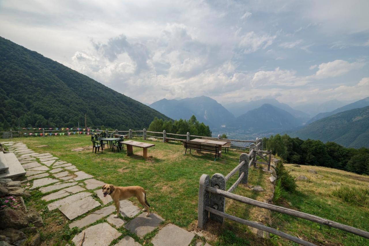Хостел Rifugio Parpinasca Trontano Экстерьер фото
