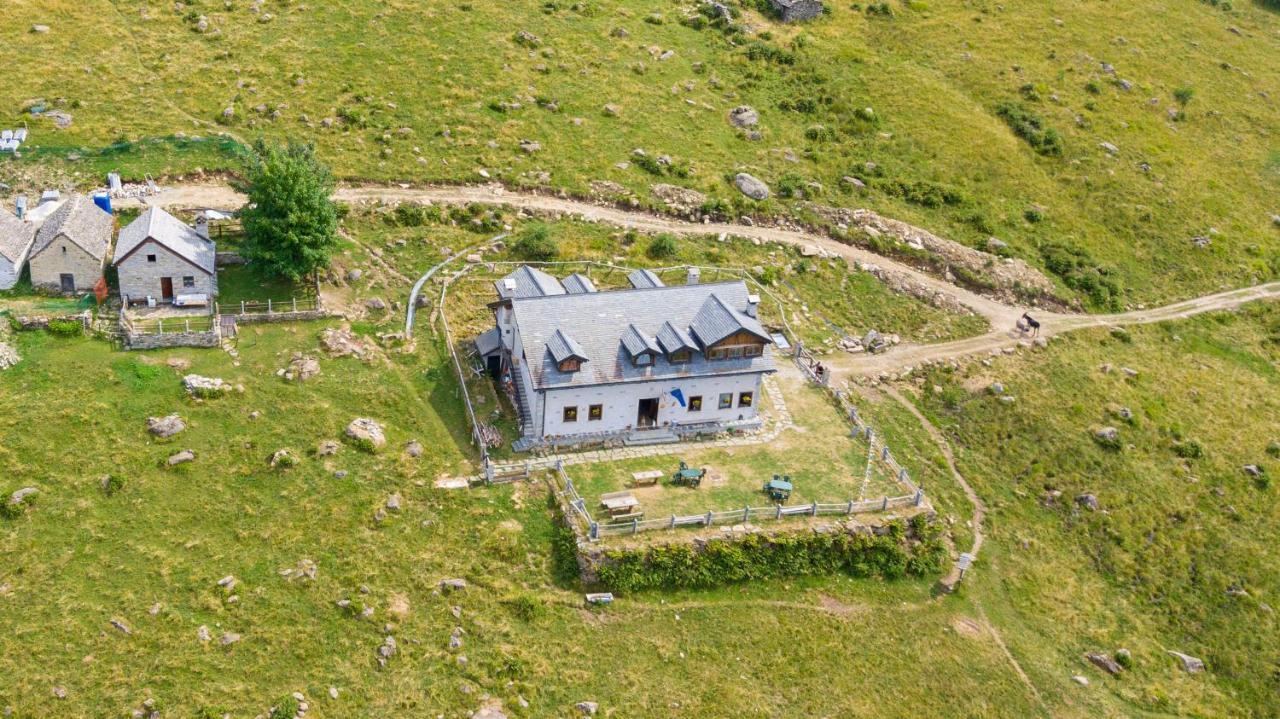 Хостел Rifugio Parpinasca Trontano Экстерьер фото